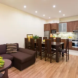 vanilla-5-apartment.krakowhotelspoland.com/