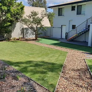 12-cooloola-drive-family-home-close-to-beach-pet-friendly.queenslandhotels.net/
